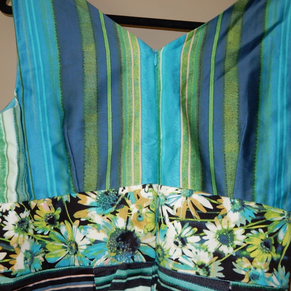 Summer Dress - Picture 5 of 8